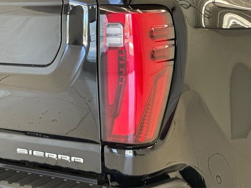 Used 2024 GMC Sierra 3500 Denali Ultimate image 29