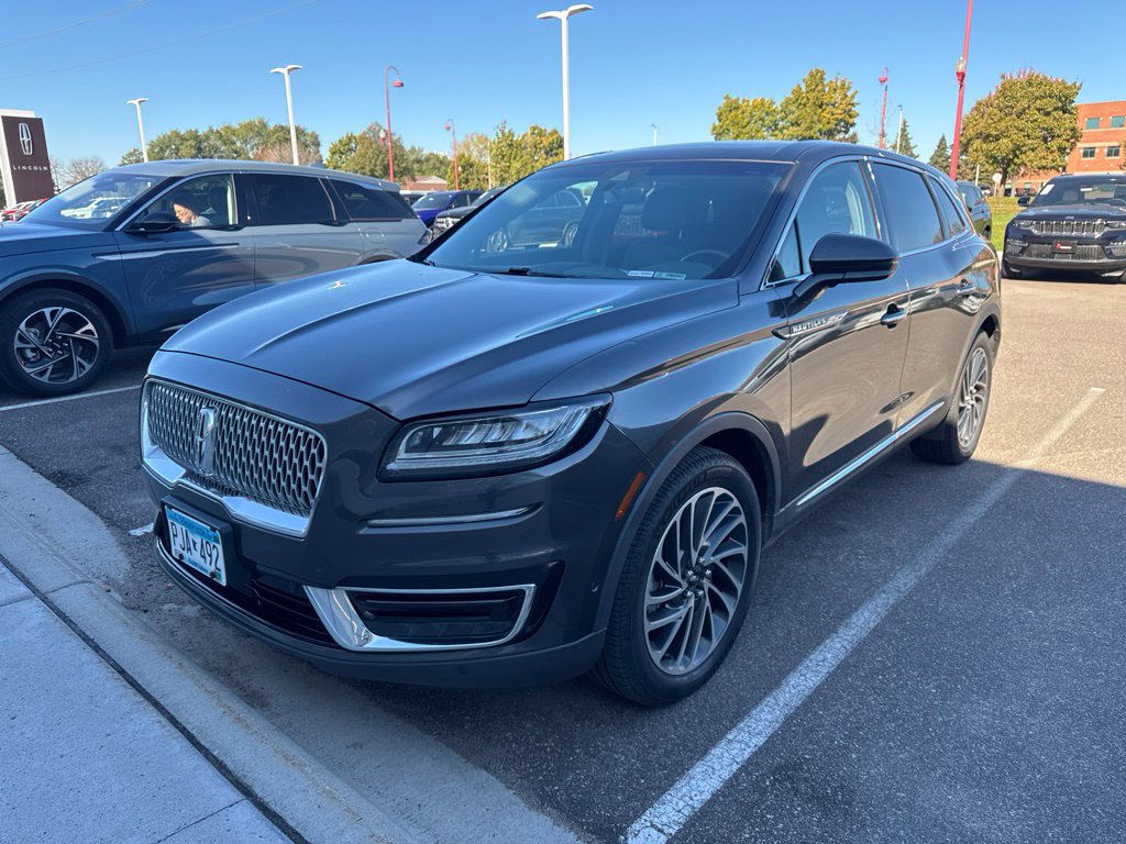 Used 2019 Lincoln Nautilus Reserve AWD/4WD image 3