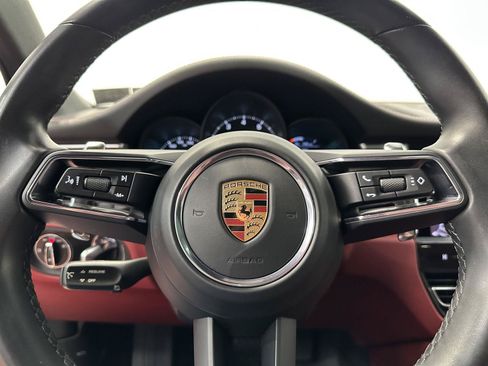 Used 2022 Porsche Macan AWD/4WD image 25