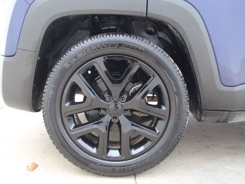 Used 2017 Jeep Renegade Altitude image 10