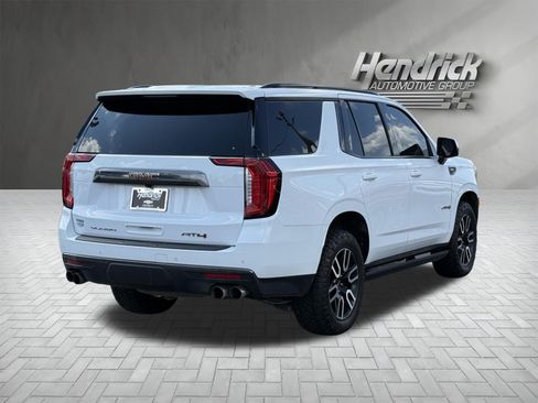 Used 2023 GMC Yukon AT4 w/ AT4 Premium Package AWD/4WD image 10