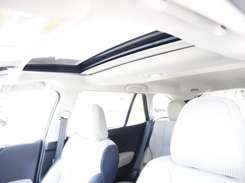 Certified 2025 Subaru Outback Premium w/ Popular Package #1A image 16