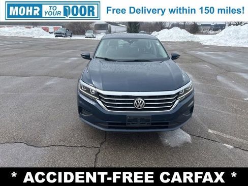 Used 2021 Volkswagen Passat 2.0T SE image 9