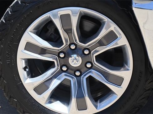 Used 2024 RAM 1500 Limited image 8