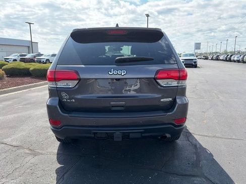 Used 2020 Jeep Grand Cherokee Laredo w/ Quick Order Package 2BN North AWD/4WD image 3