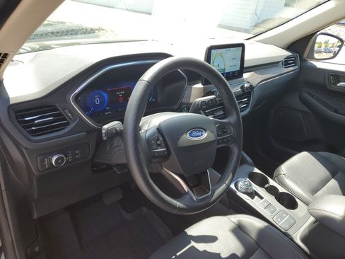 Used 2020 Ford Escape Titanium AWD/4WD image 9