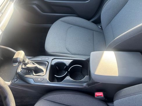 Used 2025 Kia K4 LXS image 42