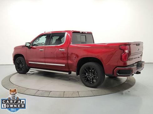 Used 2024 Chevrolet Silverado 1500 High Country w/ Technology Package image 5