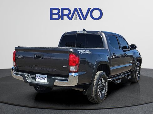 Used 2017 Toyota Tacoma TRD Off-Road w/ Tow Package RWD image 4