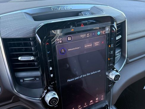 New 2026 RAM 1500 Laramie AWD/4WD image 13