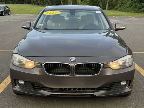 Used 2014 BMW 328i xDrive Sedan AWD/4WD image 2
