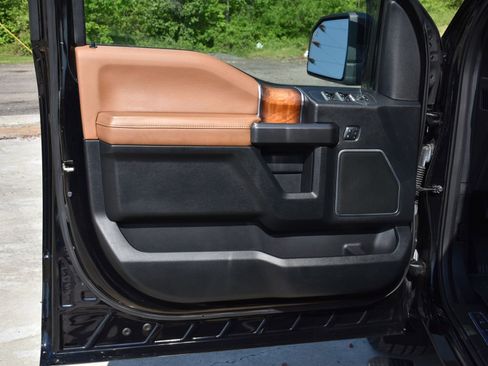 Used 2016 Ford F150 Limited w/ Trailer Tow Package AWD/4WD image 12