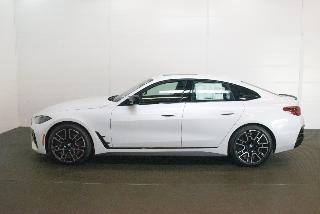 New 2026 BMW 440i xDrive w/ Premium Package AWD/4WD image 7