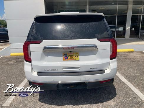Used 2022 GMC Yukon SLT w/ SLT Premium Package RWD image 4