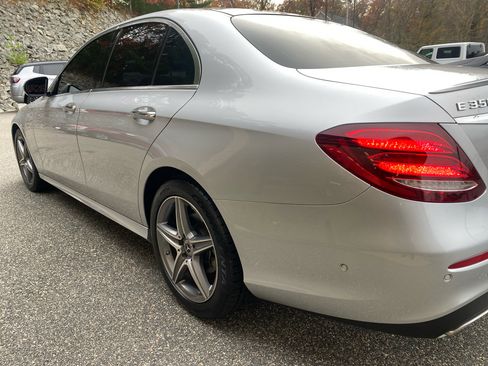 Used 2020 Mercedes-Benz E 350 4MATIC Sedan image 37