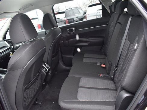 New 2026 Kia Sorento LX image 17