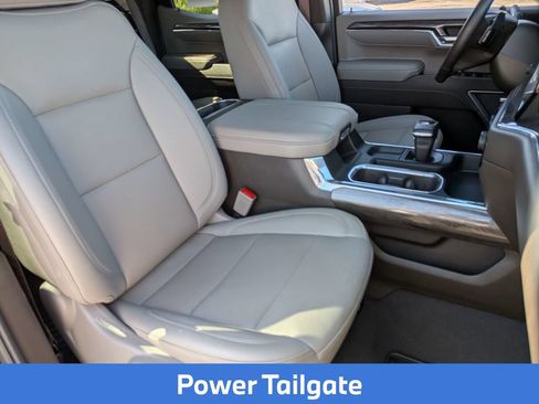 Used 2024 Chevrolet Silverado 1500 LTZ w/ LTZ Convenience Package II AWD/4WD image 31