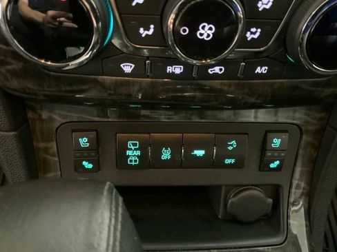 Used 2014 Buick Enclave Premium w/ Trailering Provision Package FWD image 20