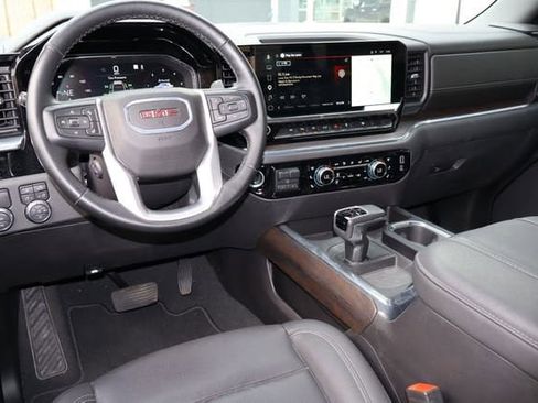 Used 2024 GMC Sierra 1500 SLT RWD image 4