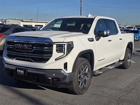 New 2026 GMC Sierra 1500 SLT image 9