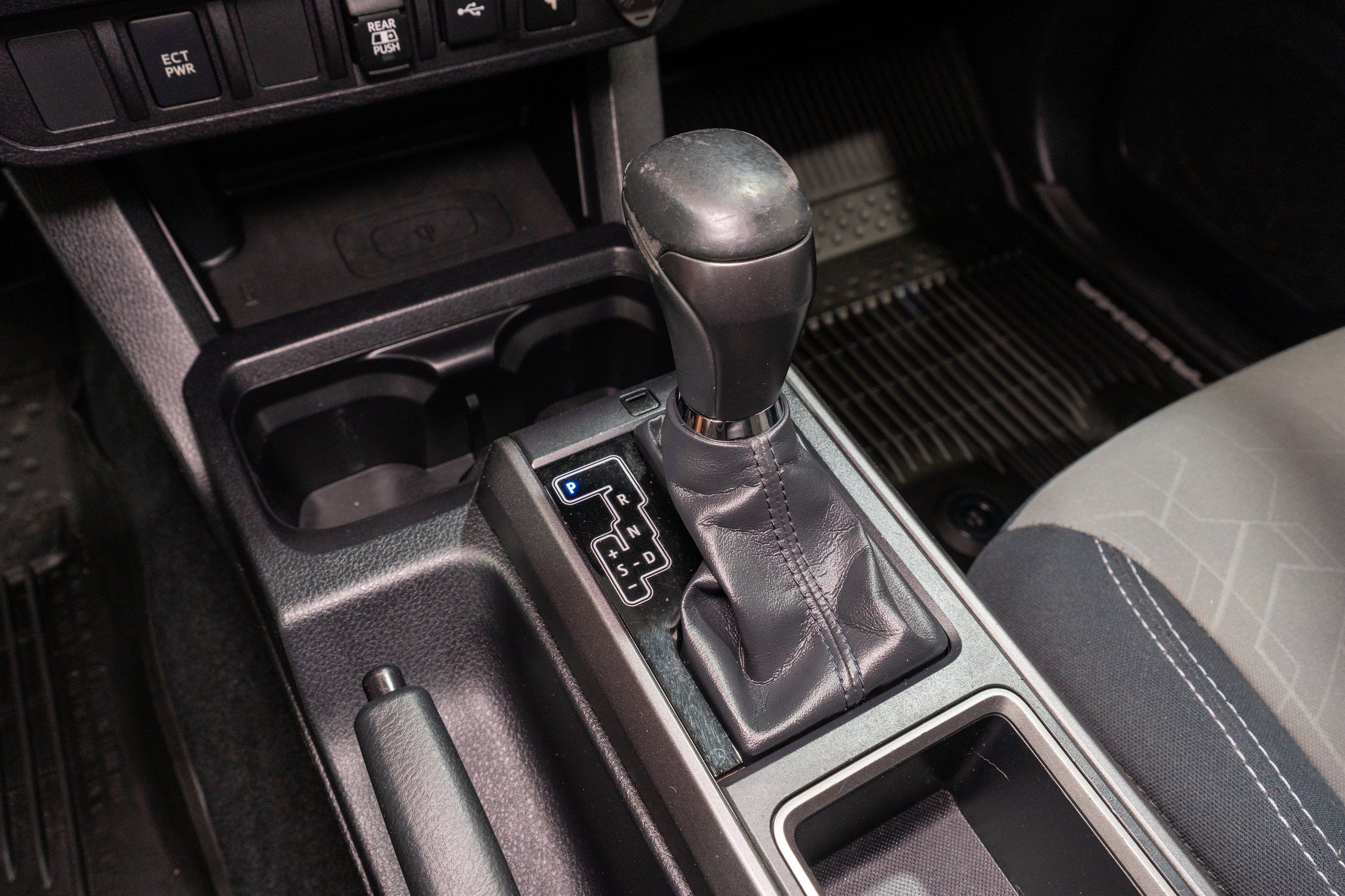 Used 2020 Toyota Tacoma TRD Off-Road AWD/4WD image 24