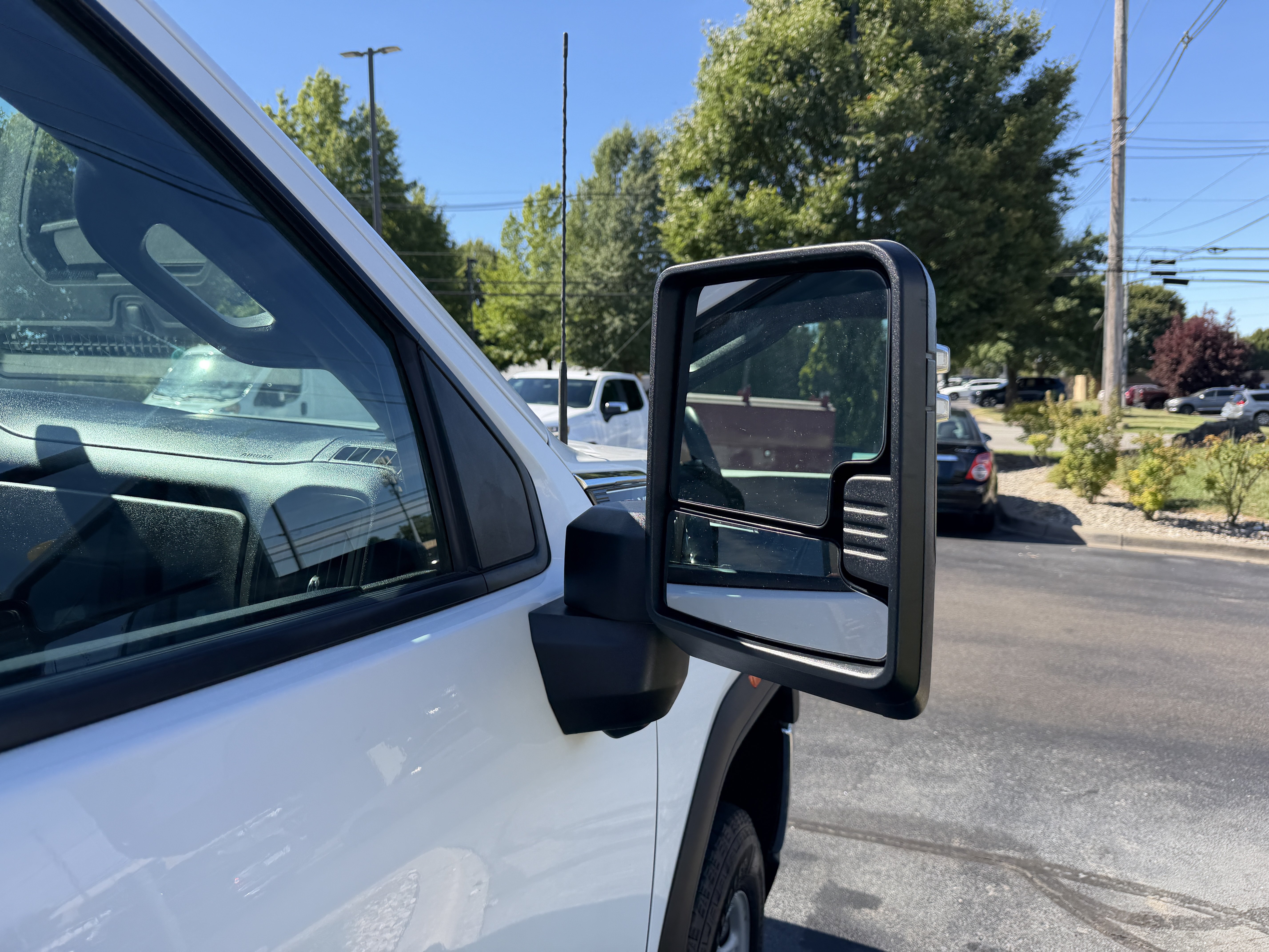 Used 2022 GMC Sierra 2500 Pro w/ Fleet Convenience Package AWD/4WD image 10