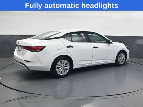 Used 2025 Nissan Sentra S FWD image 4