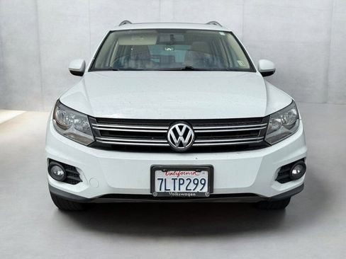 Used 2015 Volkswagen Tiguan SE image 16