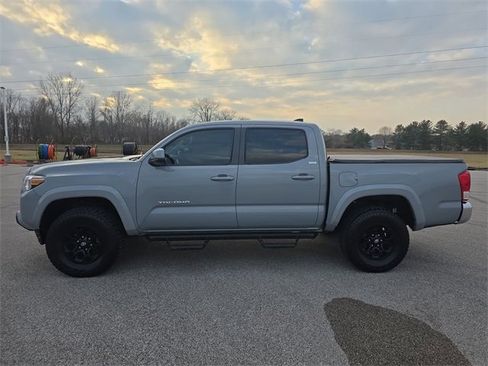 Used 2019 Toyota Tacoma SR5 image 10