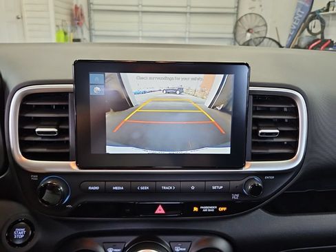 Used 2026 Hyundai Venue SEL FWD image 16