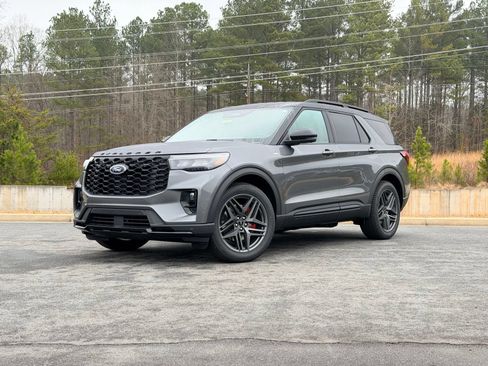 New 2026 Ford Explorer ST-Line w/ ST-Line Street Pack RWD image 1