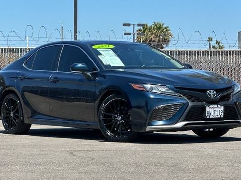 Used 2021 Toyota Camry XSE FWD image 2