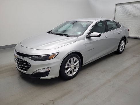 Used 2021 Chevrolet Malibu LT FWD image 2