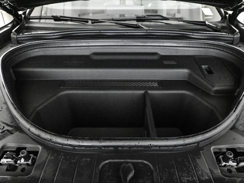 Certified 2025 Audi Q6 e-tron Prestige AWD/4WD image 24