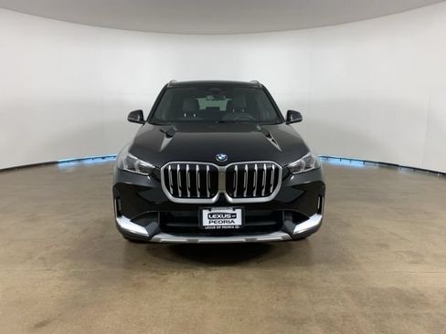 Used 2025 BMW X1 xDrive28i AWD/4WD image 3