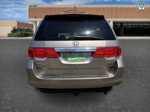 Used 2010 Honda Odyssey Touring image 7