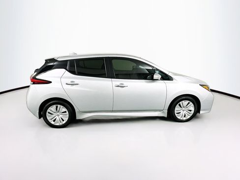Used 2024 Nissan Leaf S FWD image 10