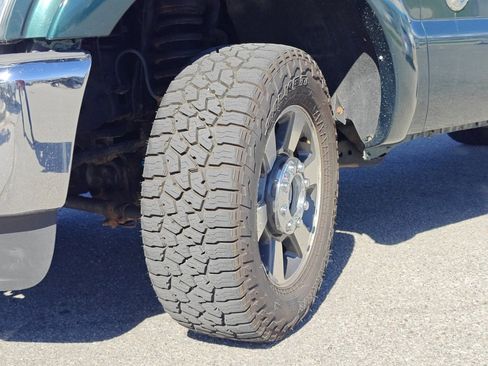 Used 2011 Ford F250 Lariat image 31