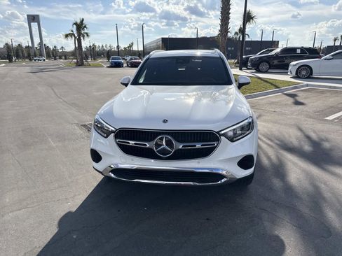 Used 2025 Mercedes-Benz GLC 300 image 8