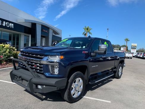 Used 2022 Chevrolet Silverado 3500 LTZ w/ LTZ Plus Package AWD/4WD image 2