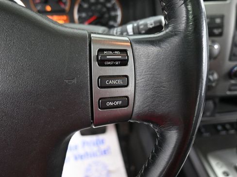 Used 2012 Nissan Armada Platinum image 36