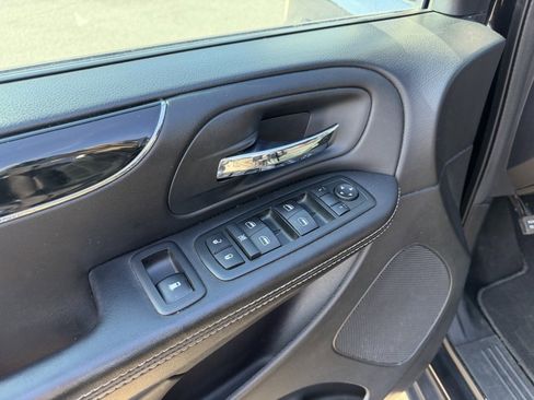 Used 2013 Chrysler Town & Country S image 14