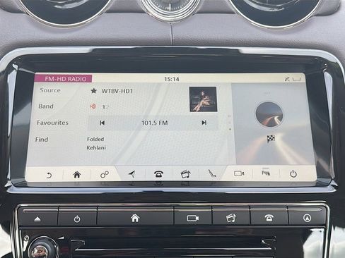 Used 2019 Jaguar XJ R-Sport image 31