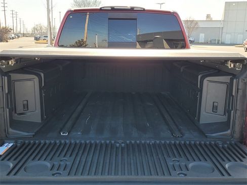 Used 2021 Nissan Titan Platinum Reserve w/ Moonroof Package image 10