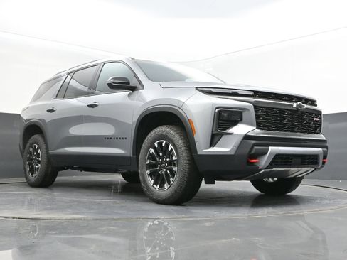 New 2026 Chevrolet Traverse Z71 w/ Enhanced Driving Package AWD/4WD image 40