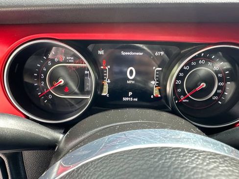Used 2021 Jeep Gladiator Rubicon AWD/4WD image 25