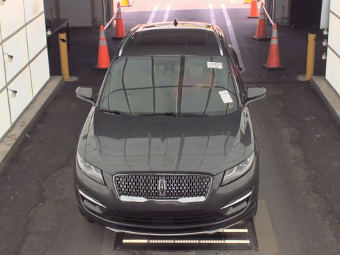 Used 2019 Lincoln MKC Select w/ Select Plus Package AWD/4WD image 2