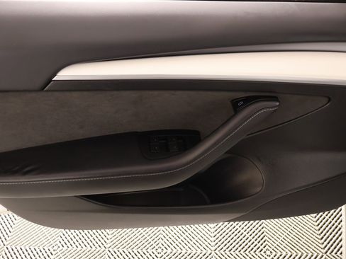 Used 2023 Tesla Model 3 Performance image 16