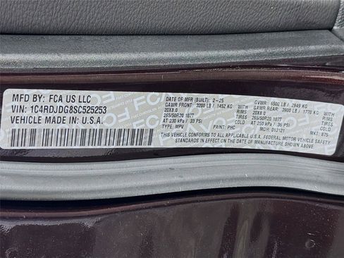 Used 2025 Dodge Durango GT image 34