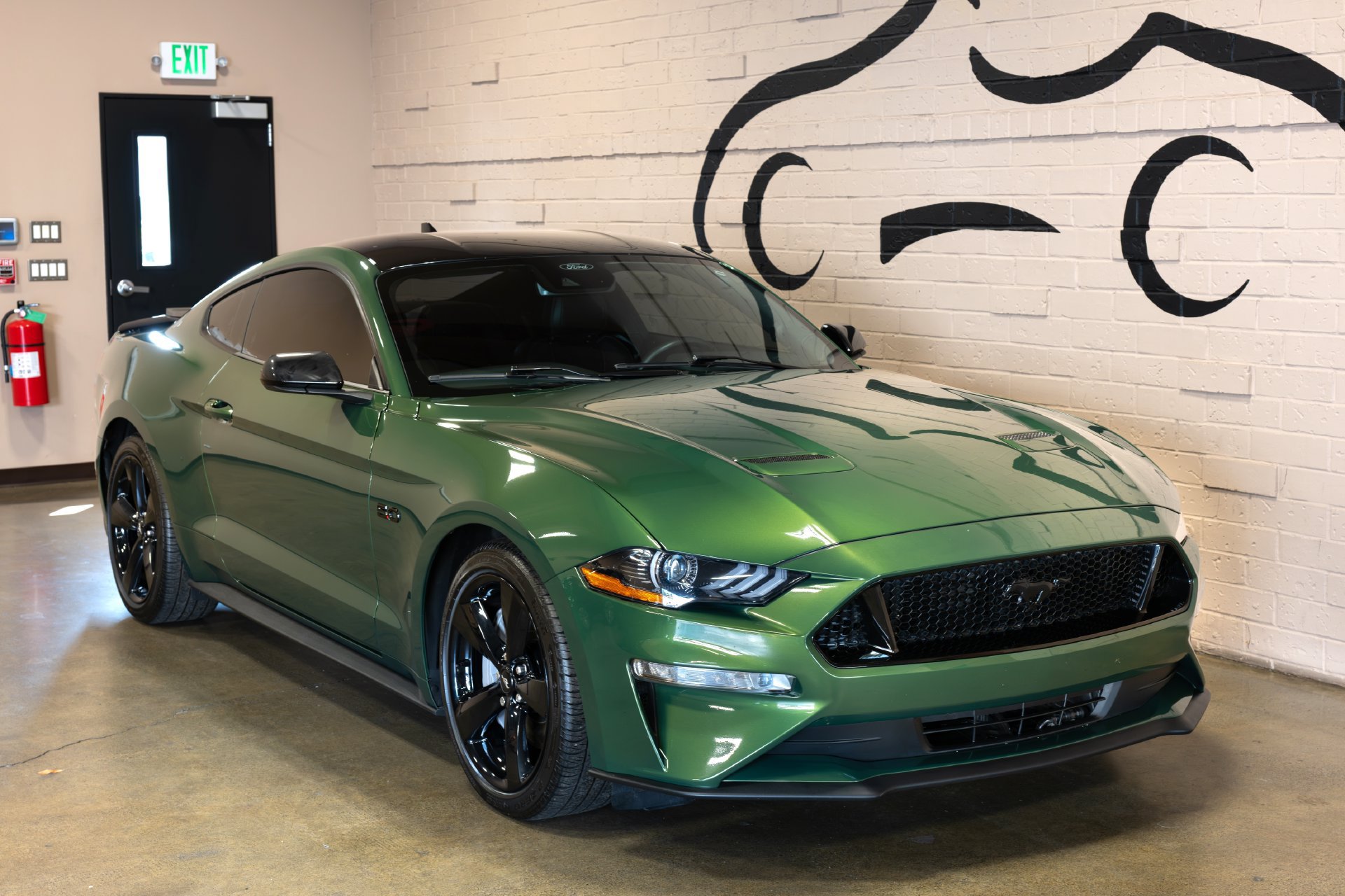 Used 2022 Ford Mustang GT Premium w/ Black Accent Package RWD image 14